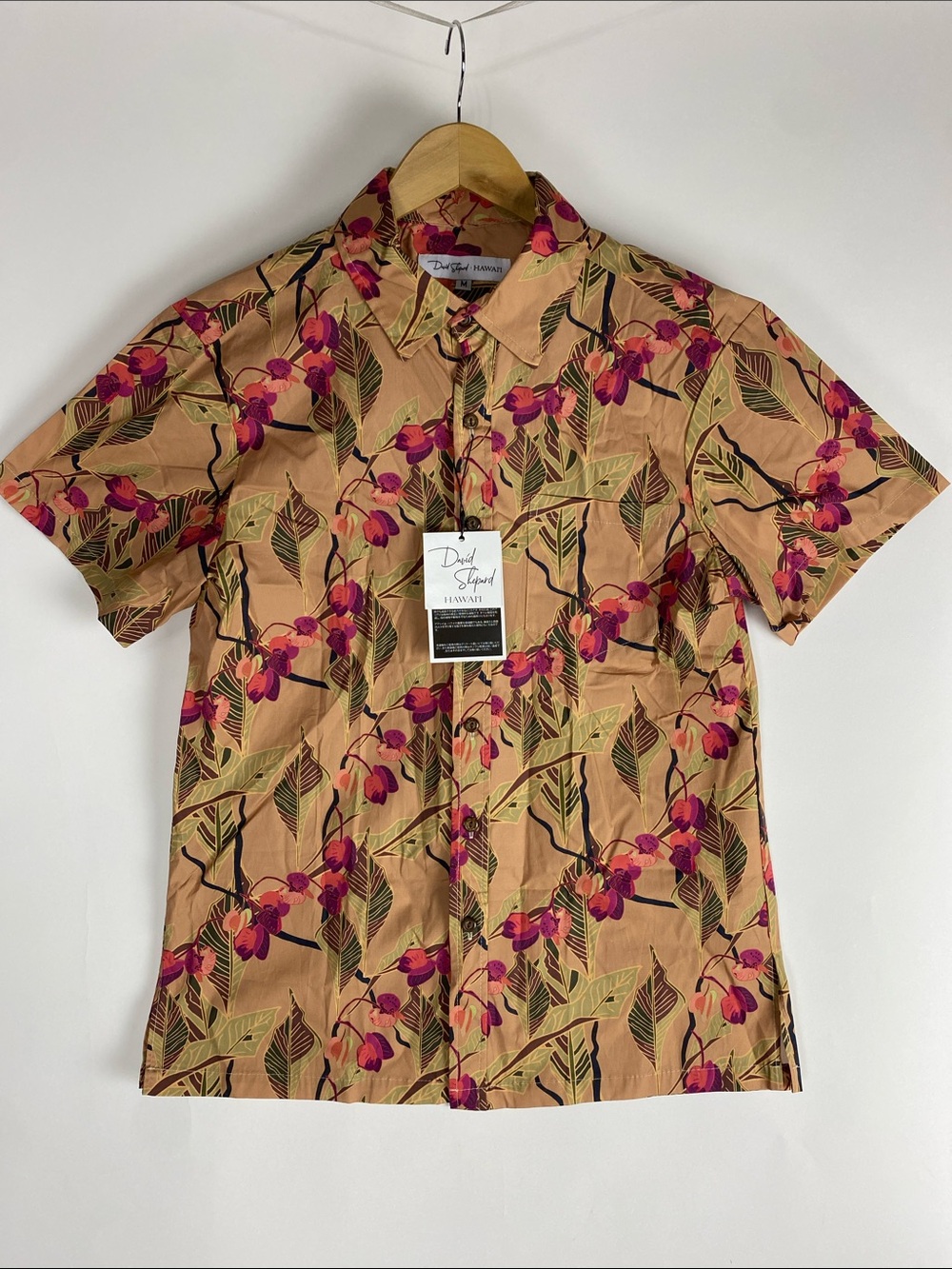 New David Shepard Hawaiian Aloha Beige Shirt Men’s Size Medium